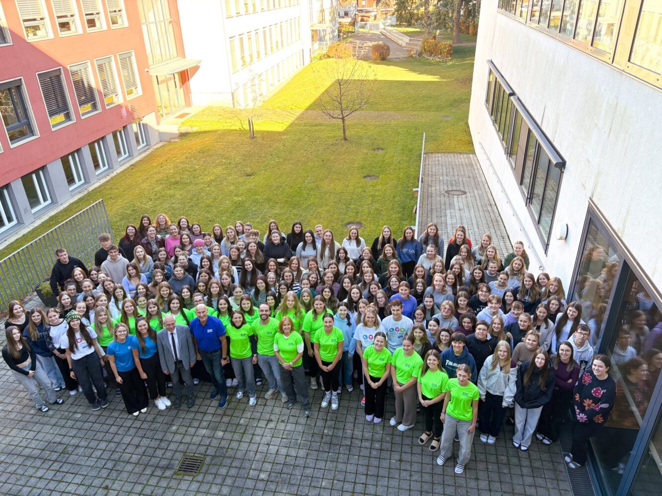 HLW und HLPS Lienz sind die ersten „simplystrong-Partnerschulen“ in Osttirol
