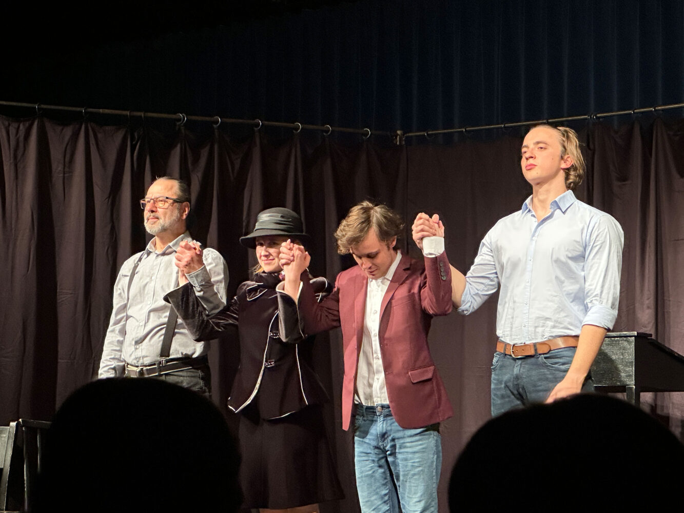 Theaterbesuch „Jugend ohne Gott“