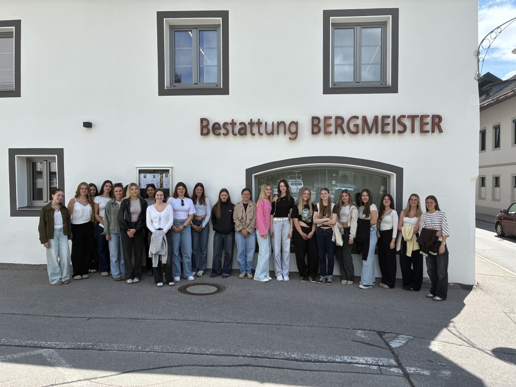Besuch der Bestattung Bergmeister